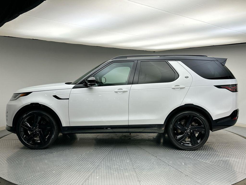 new 2025 Land Rover Discovery car, priced at $80,743
