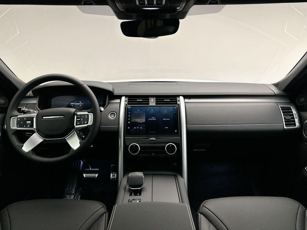 new 2025 Land Rover Discovery car, priced at $80,743