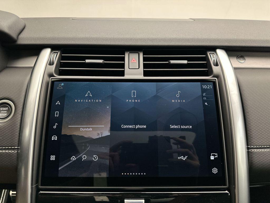 new 2025 Land Rover Discovery car, priced at $80,743