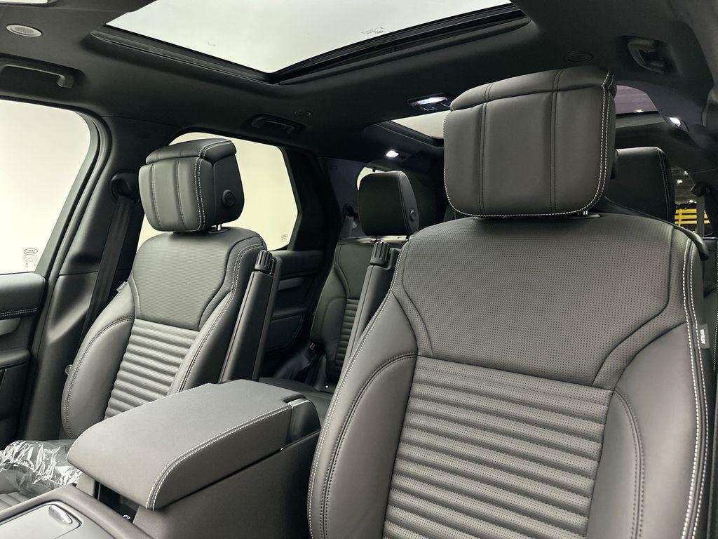 new 2025 Land Rover Discovery car, priced at $80,743