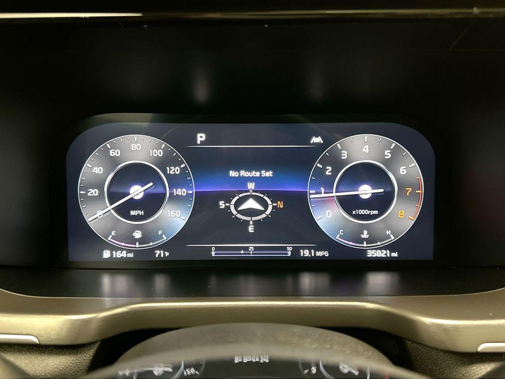 used 2023 Kia Sorento car, priced at $28,000