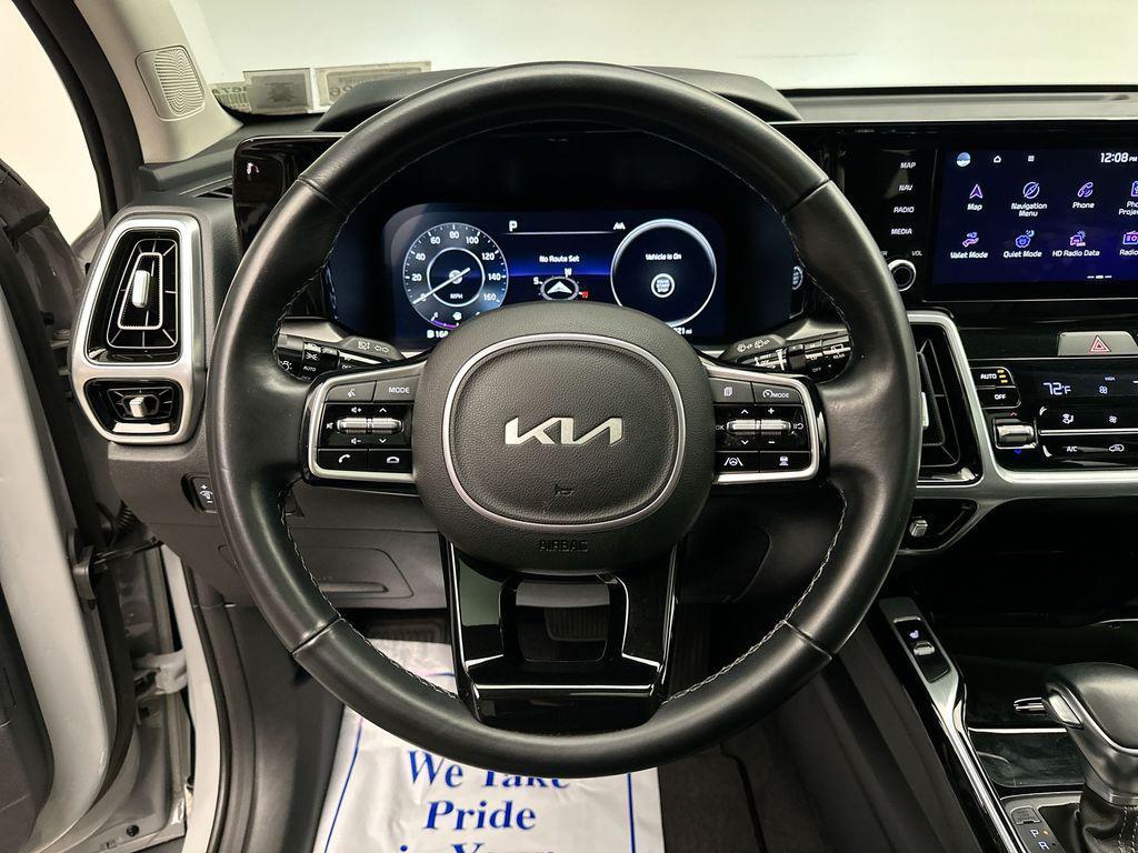 used 2023 Kia Sorento car, priced at $28,000