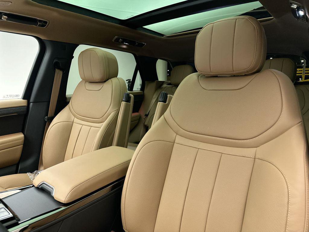 new 2025 Land Rover Range Rover Sport car, priced at $91,385