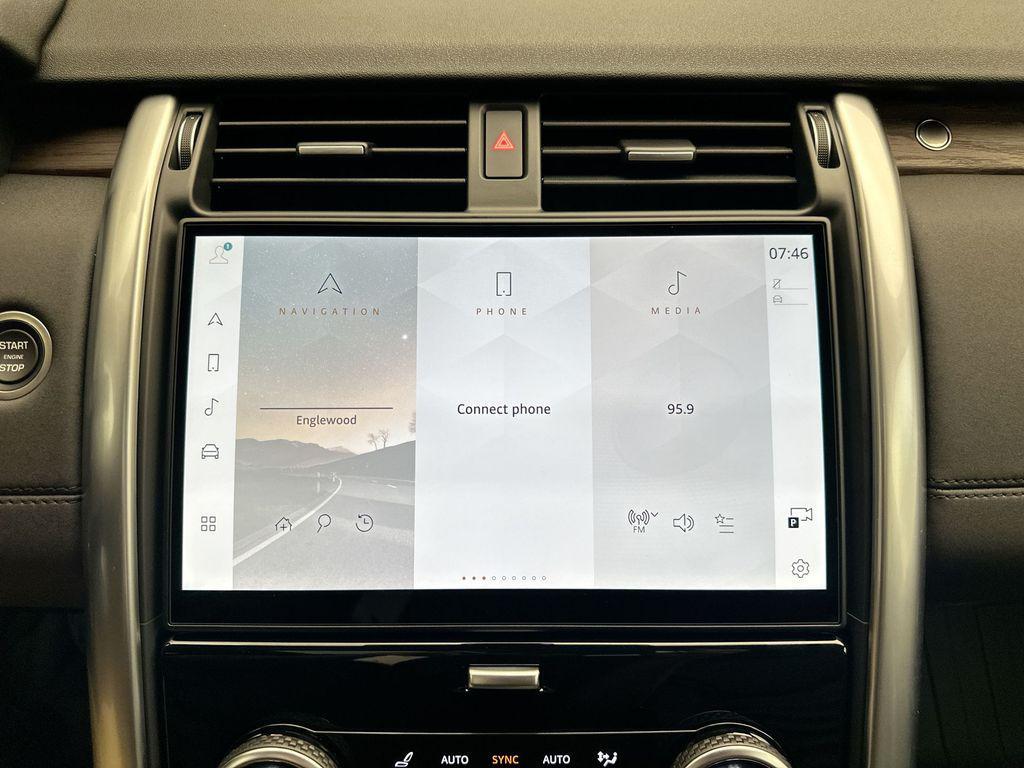 new 2025 Land Rover Discovery car, priced at $67,378