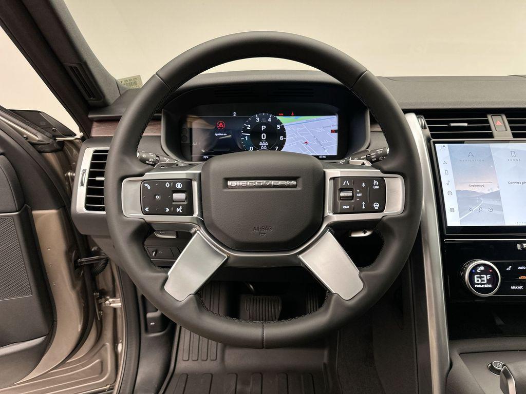 new 2025 Land Rover Discovery car, priced at $67,378
