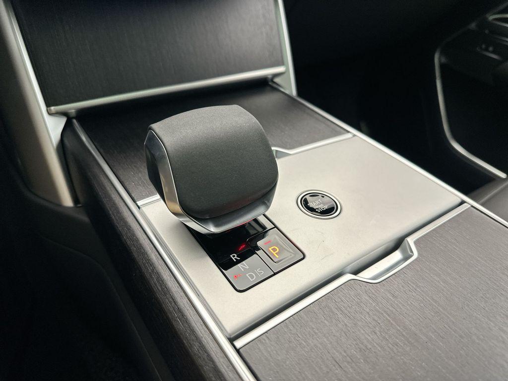 new 2025 Land Rover Range Rover car, priced at $143,605