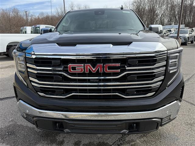 new 2025 GMC Sierra 1500 car, priced at $62,442