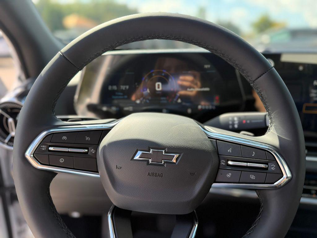 new 2026 Chevrolet Equinox car, priced at $35,207