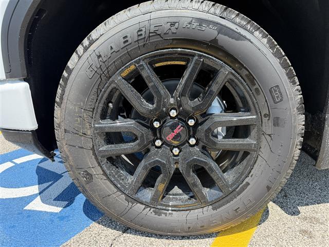 new 2025 GMC Sierra 1500 car, priced at $55,851