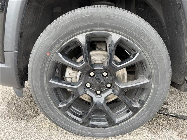 used 2022 Jeep Compass car, priced at $23,647