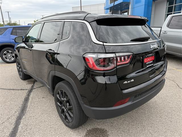 used 2022 Jeep Compass car, priced at $23,647