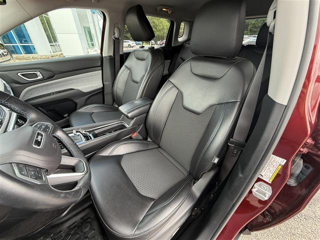 used 2022 Jeep Compass car, priced at $22,835
