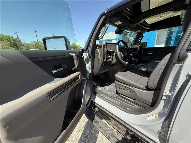 new 2025 GMC HUMMER EV SUV car, priced at $94,345