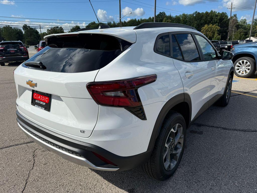 new 2025 Chevrolet Trax car, priced at $25,271