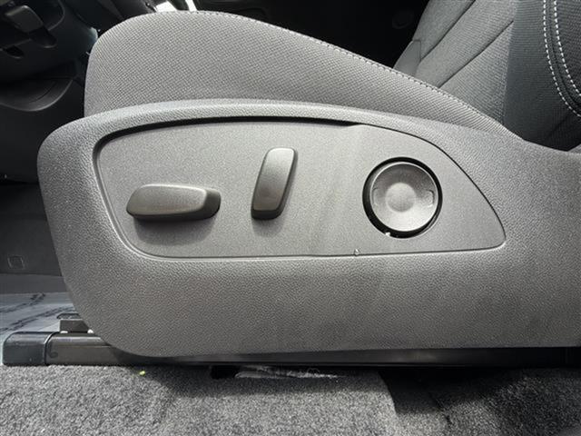 new 2026 Chevrolet Traverse car, priced at $41,093