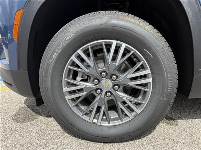 new 2026 Chevrolet Traverse car, priced at $41,093