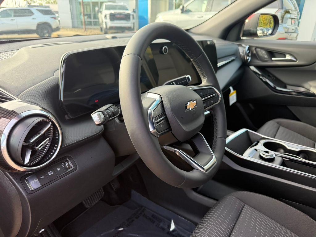 new 2026 Chevrolet Equinox car, priced at $33,315