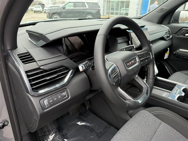 new 2025 GMC Acadia car, priced at $44,815