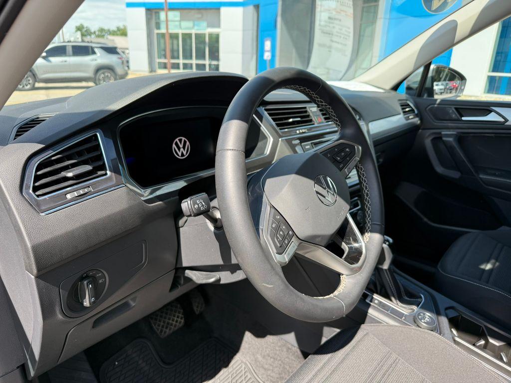 used 2023 Volkswagen Tiguan car