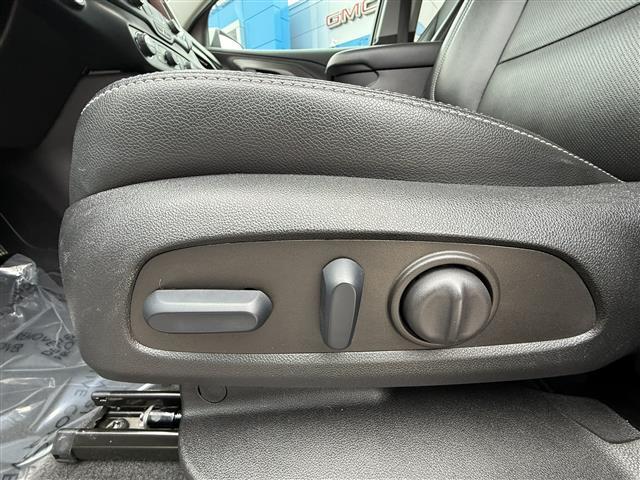 used 2023 GMC Terrain car, priced at $24,724