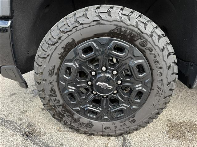 used 2024 Chevrolet Silverado 2500 car, priced at $71,400
