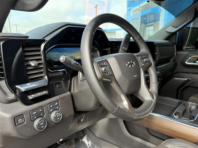 used 2024 Chevrolet Silverado 2500 car, priced at $71,400