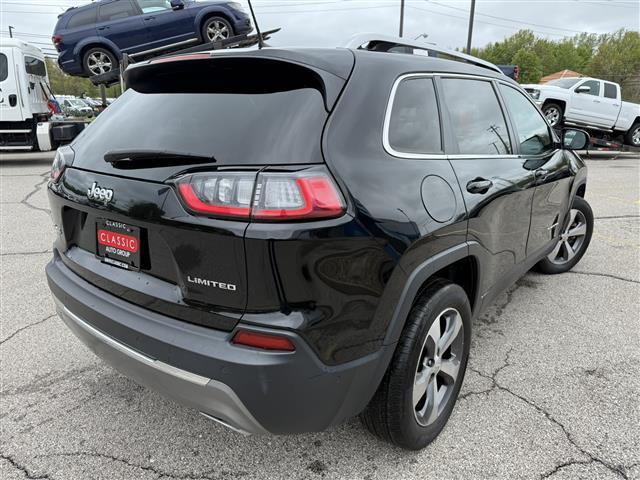 used 2021 Jeep Cherokee car, priced at $23,100