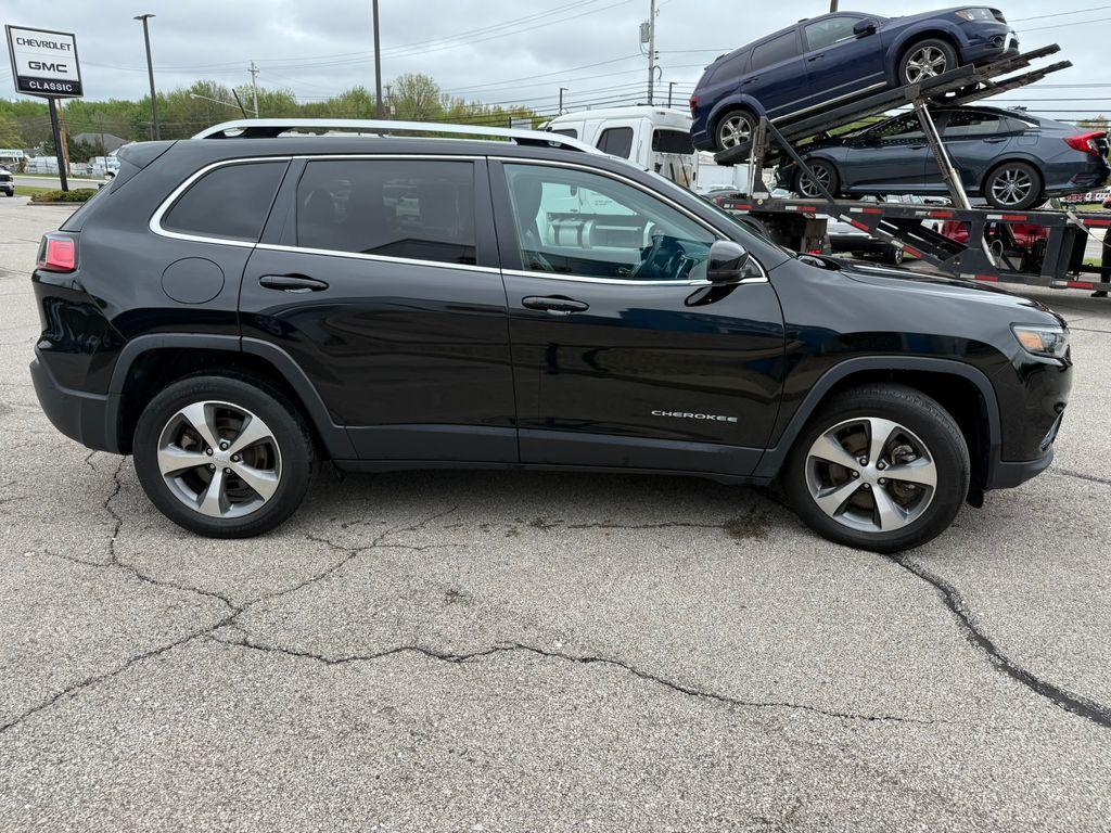 used 2021 Jeep Cherokee car, priced at $22,888