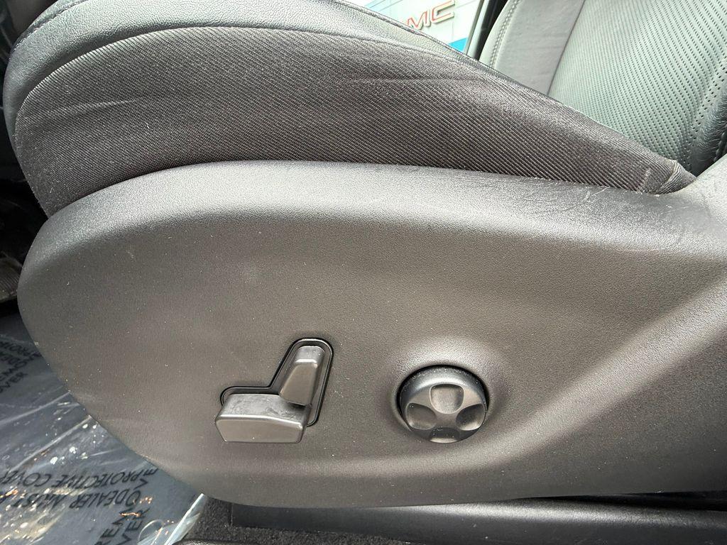 used 2021 Jeep Cherokee car, priced at $22,888