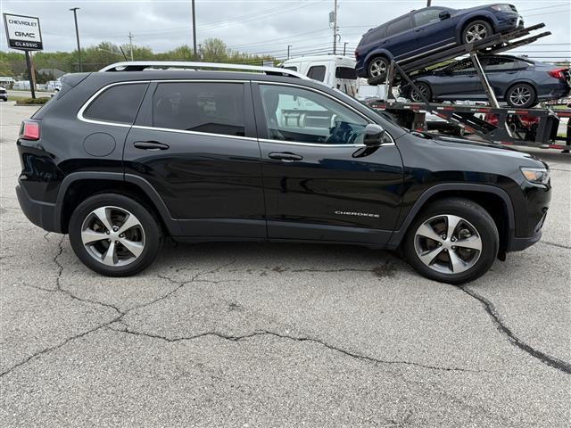 used 2021 Jeep Cherokee car, priced at $23,100