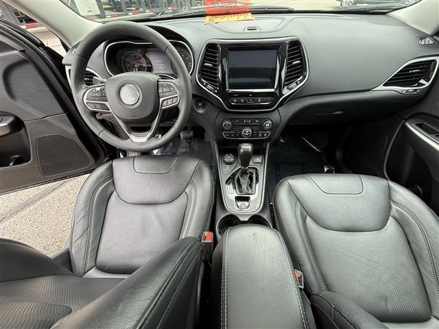 used 2021 Jeep Cherokee car, priced at $23,100