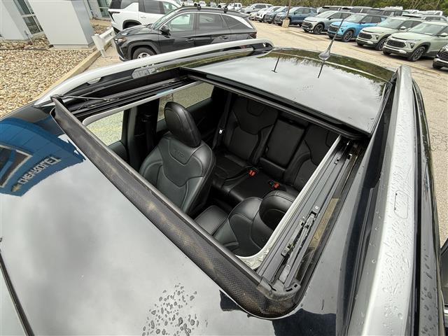 used 2021 Jeep Cherokee car, priced at $23,100