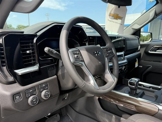 new 2025 Chevrolet Silverado 1500 car, priced at $55,313