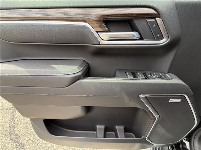 new 2025 Chevrolet Silverado 1500 car, priced at $55,313