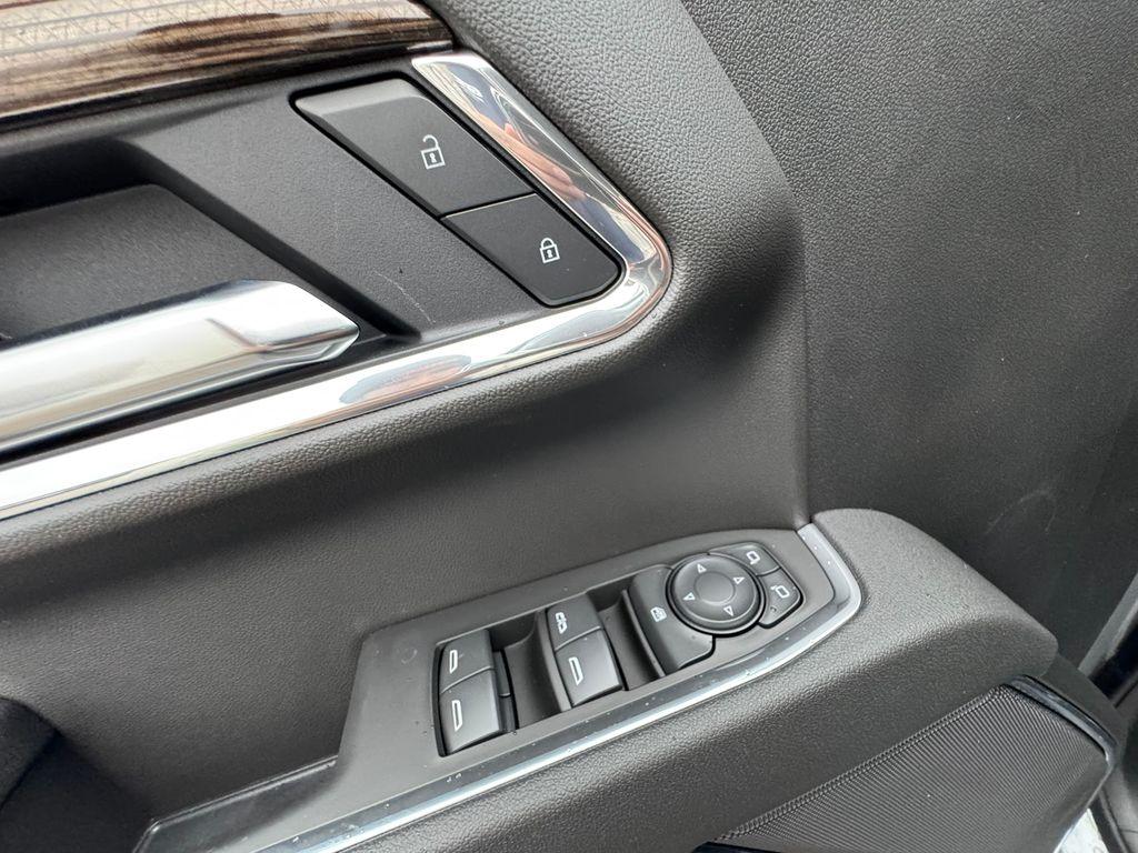 new 2025 Chevrolet Silverado 1500 car, priced at $46,715