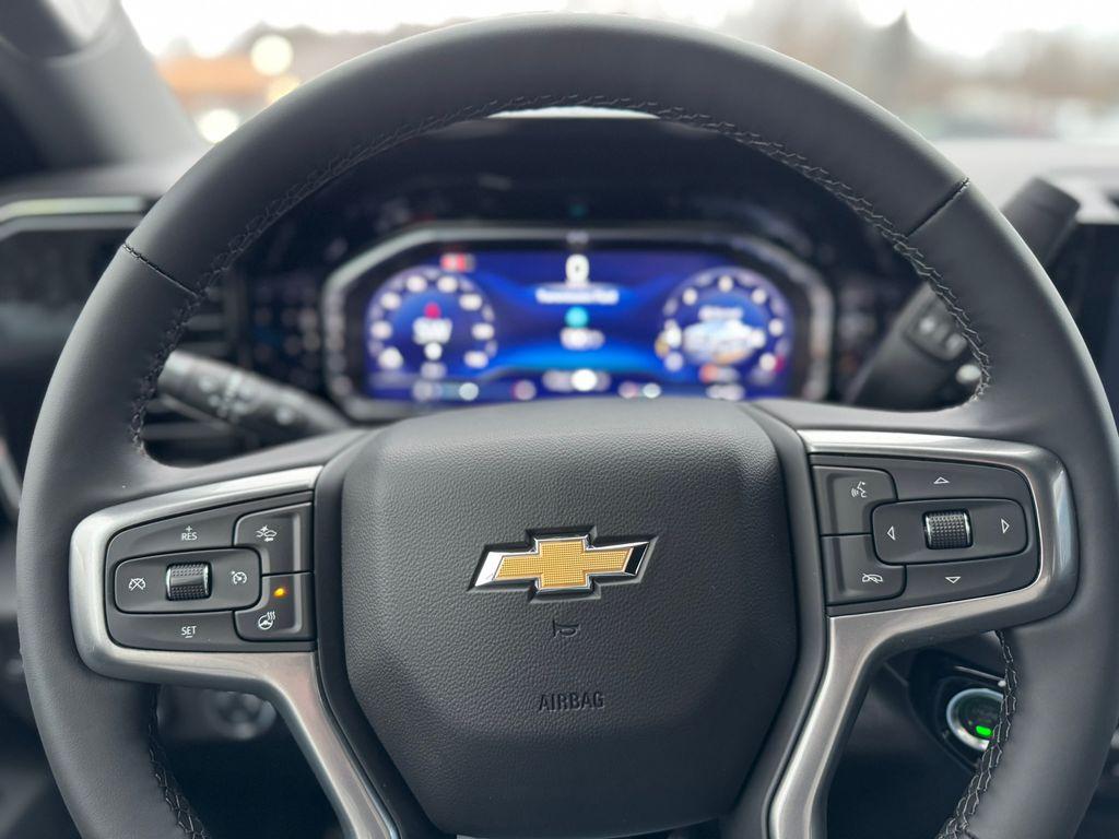new 2025 Chevrolet Silverado 1500 car, priced at $46,715