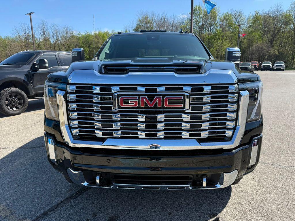 new 2025 GMC Sierra 3500 car, priced at $81,571