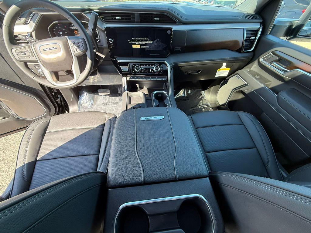 new 2025 GMC Sierra 3500 car, priced at $81,571