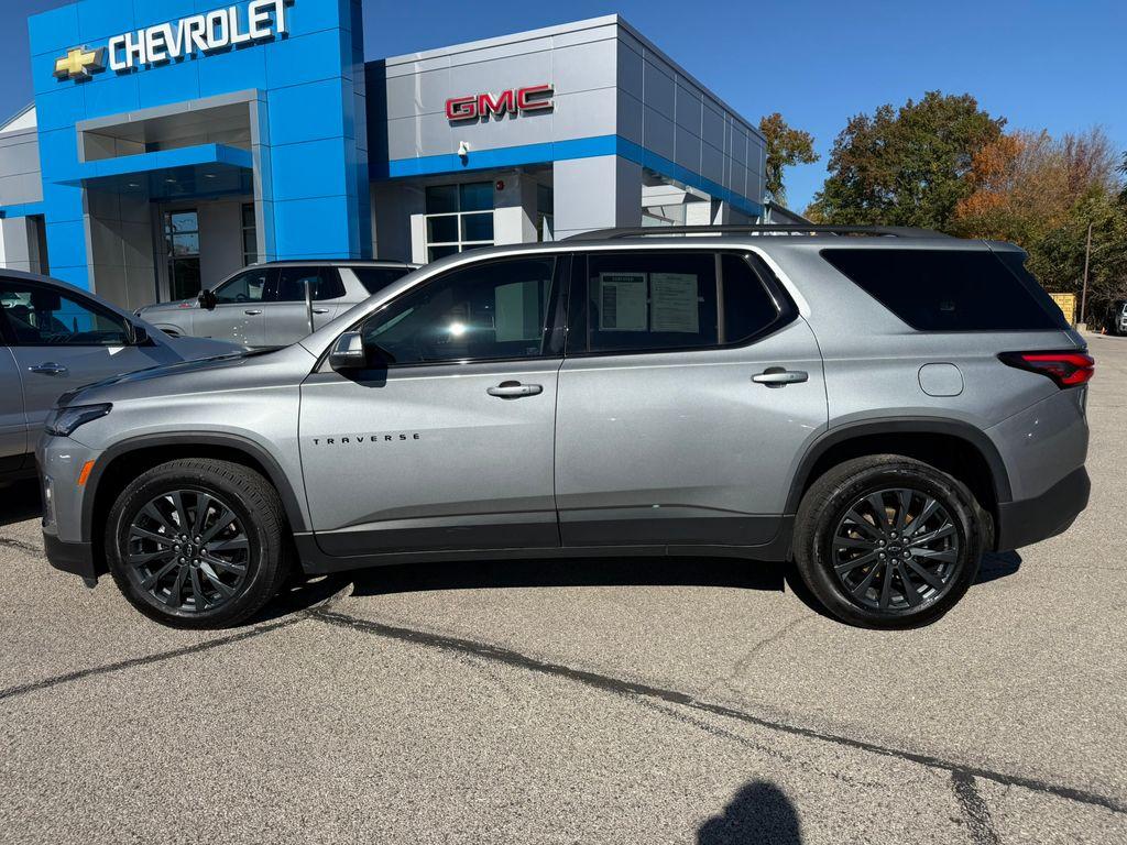 used 2023 Chevrolet Traverse car, priced at $37,877