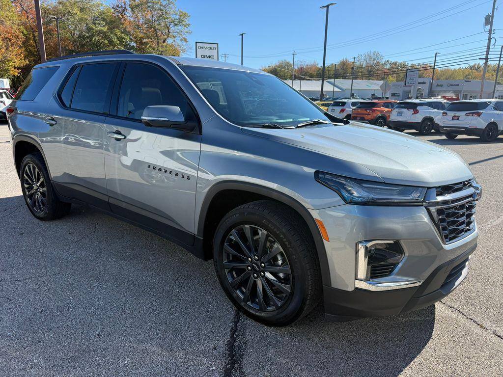 used 2023 Chevrolet Traverse car, priced at $37,877