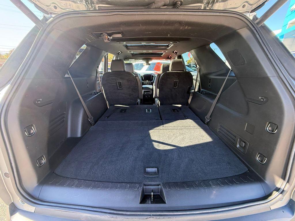used 2023 Chevrolet Traverse car, priced at $37,877