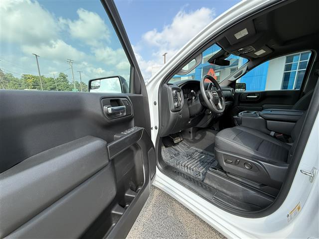 used 2023 GMC Sierra 1500 car, priced at $27,993