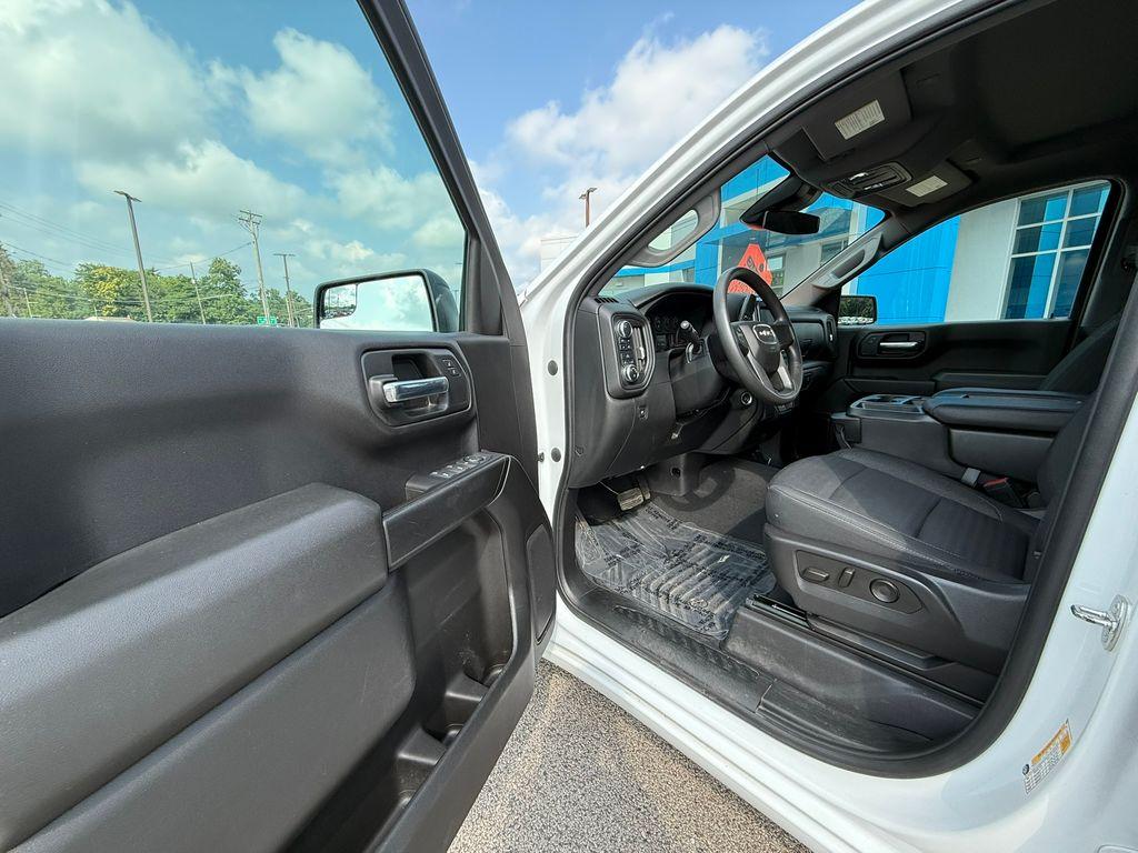 used 2023 GMC Sierra 1500 car, priced at $27,993