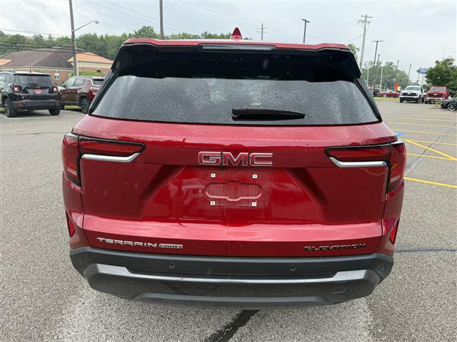 new 2025 GMC Terrain car, priced at $31,597