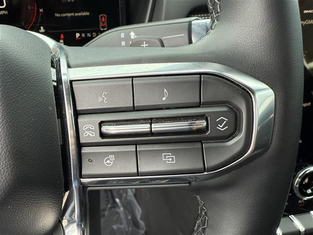 new 2025 GMC Terrain car, priced at $31,597