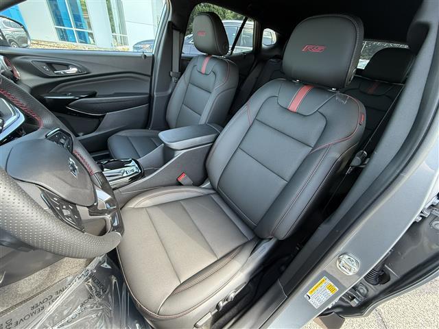 new 2025 Chevrolet Trax car, priced at $25,018