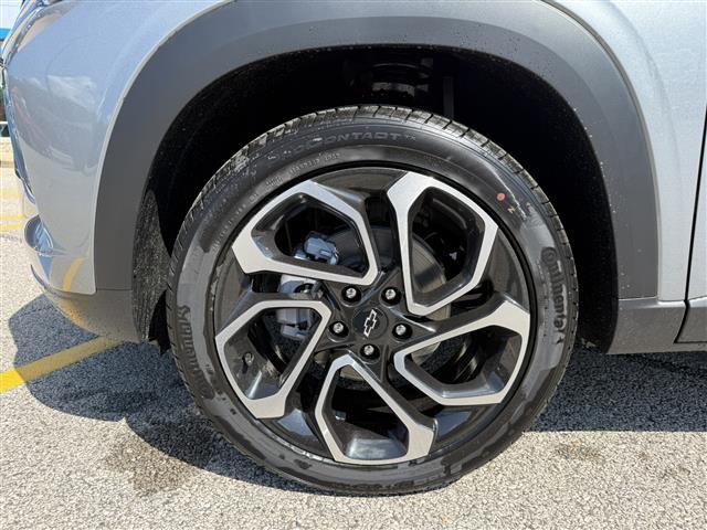 new 2025 Chevrolet Trax car, priced at $25,018