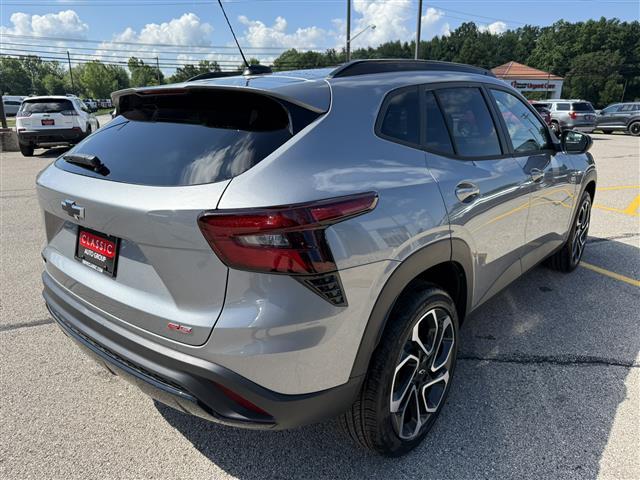 new 2025 Chevrolet Trax car, priced at $25,018