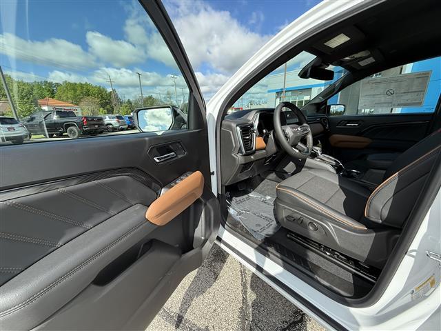 new 2025 GMC Canyon car, priced at $45,760