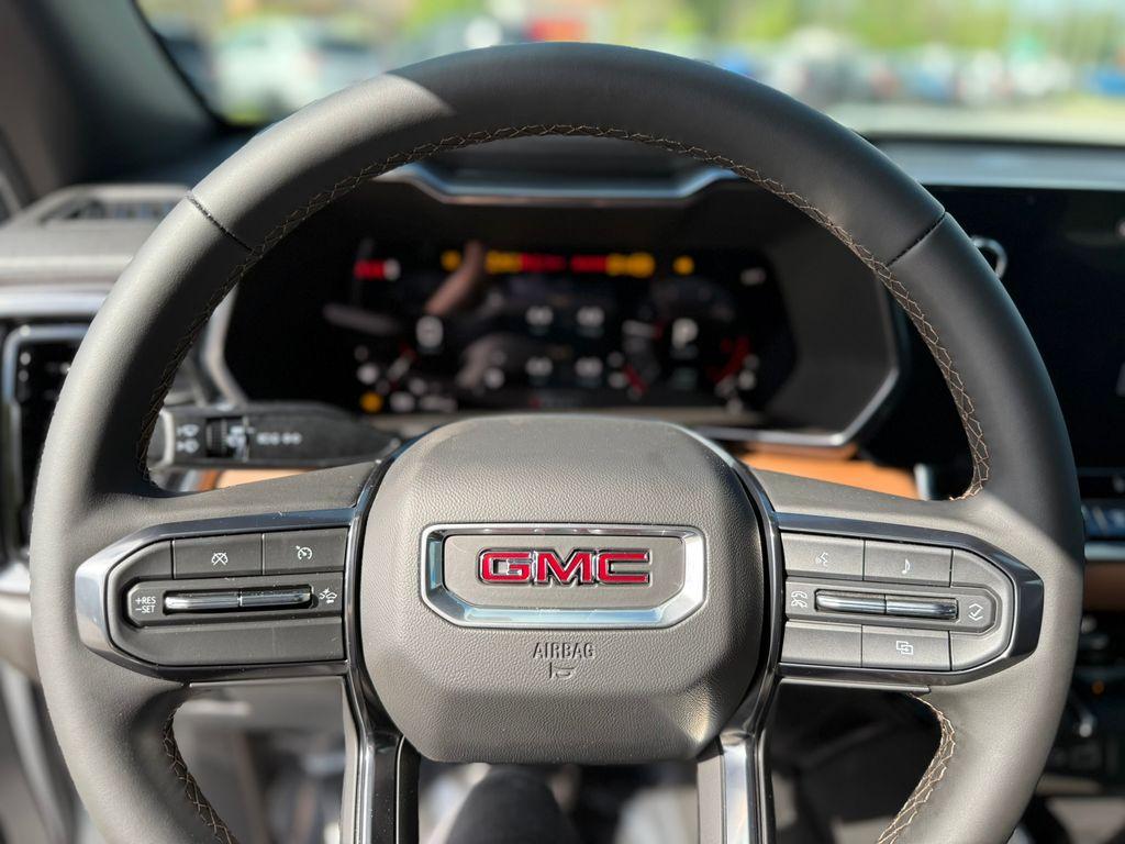 new 2025 GMC Canyon car, priced at $45,760